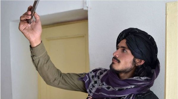 Taliban Selfie