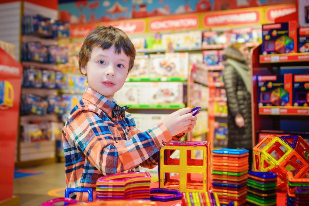 toys-shop-sale-stockpack-pixabay.jpg toys, shop, sale