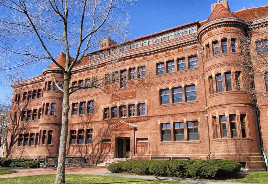 cambridge-massachusetts-harvard-university-stockpack-pixabay.jpg cambridge, massachusetts, harvard university