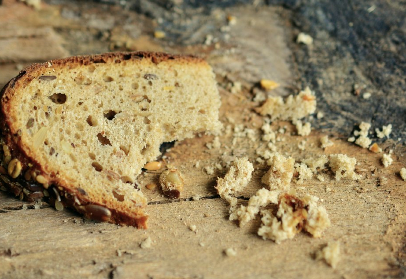 loaf-bread-crumbs-crumbs-stockpack-pixabay.jpg loaf, bread crumbs, crumbs