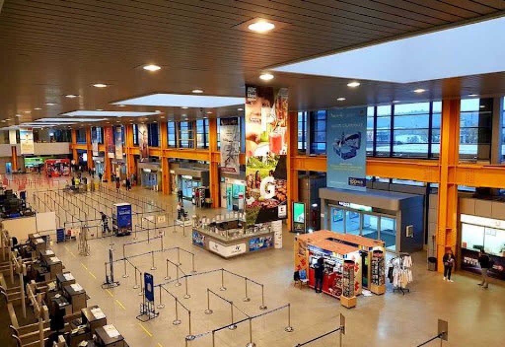 AEROPORT CLUJ Aeroport Cluj