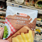 MEGA cascaval feliat Copyright www.afaceri.news Mega Cascaval Feliat Copyright Www.afaceri.news