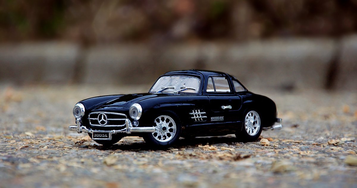 offenburg-mercedes-automobile-stockpack-pixabay.jpg offenburg, mercedes, automobile