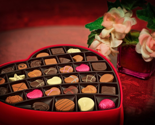valentines-day-chocolates-candies-stockpack-pixabay.jpg valentine's day, chocolates, candies