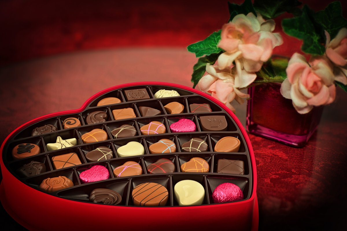 valentines-day-chocolates-candies-stockpack-pixabay.jpg valentine's day, chocolates, candies