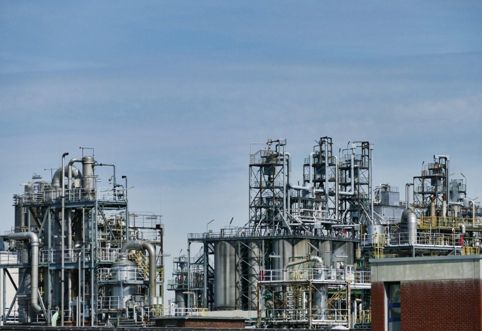 refinery-oil-industry-stockpack-pixabay.jpg refinery, oil, industry