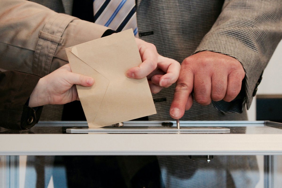 symbol-of-democracy-this-picture-show-a-child-and-his-mom-voting-for-french-presidential-elections-stockpack-unsplash.jpg Symbol of democracy this picture show a child and his mom voting for french presidential elections.