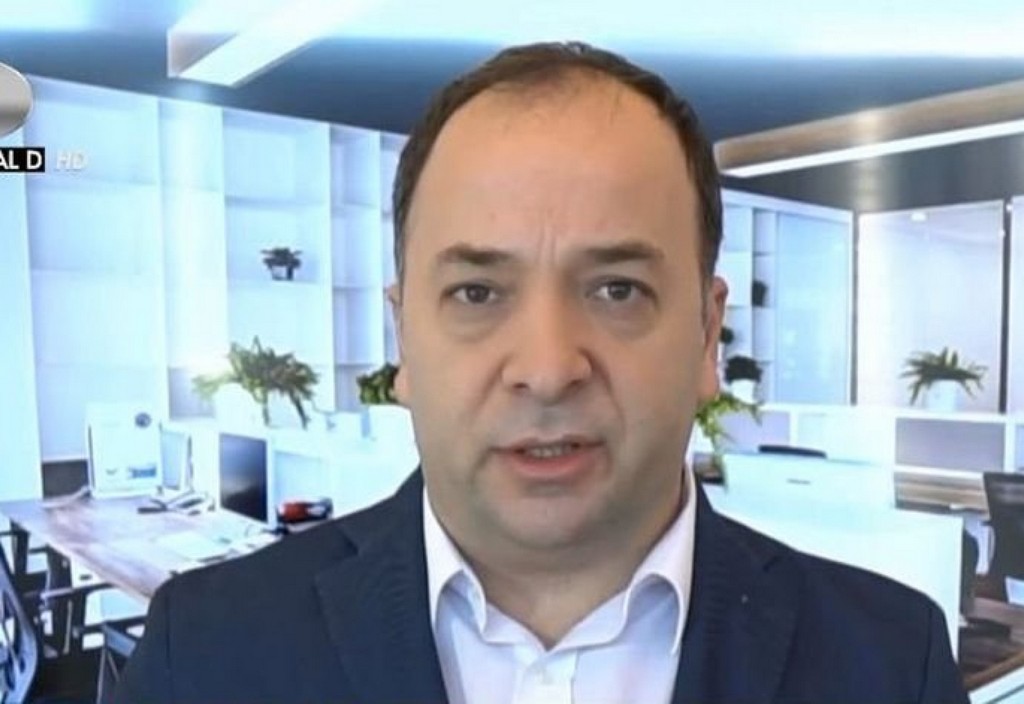 adrian-negrescu Adrian Negrescu