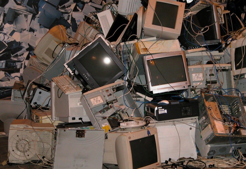 computers-monitors-teams-stockpack-pixabay.jpg computers, monitors, teams