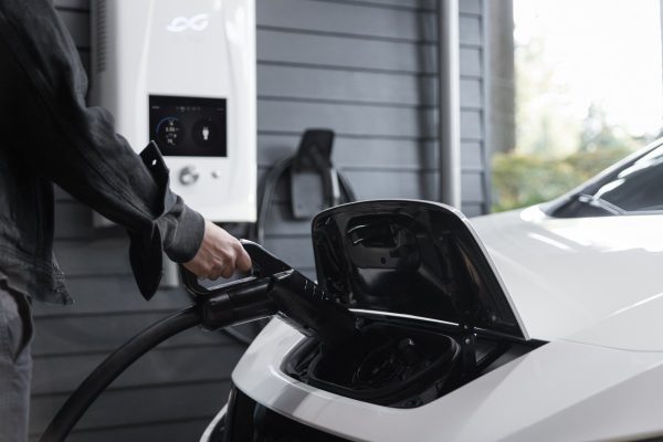 DC charging a Nissan Leaf in a garage using a dcbel r16 smart home energy station.