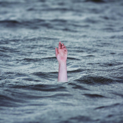 drowning-ocean-emergency-stockpack-pixabay.jpg drowning, ocean, emergency