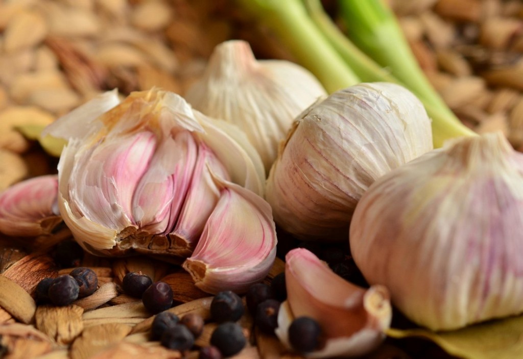 garlic-tubers-food-stockpack-pixabay.jpg garlic, tubers, food