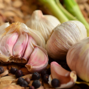 garlic-tubers-food-stockpack-pixabay.jpg garlic, tubers, food