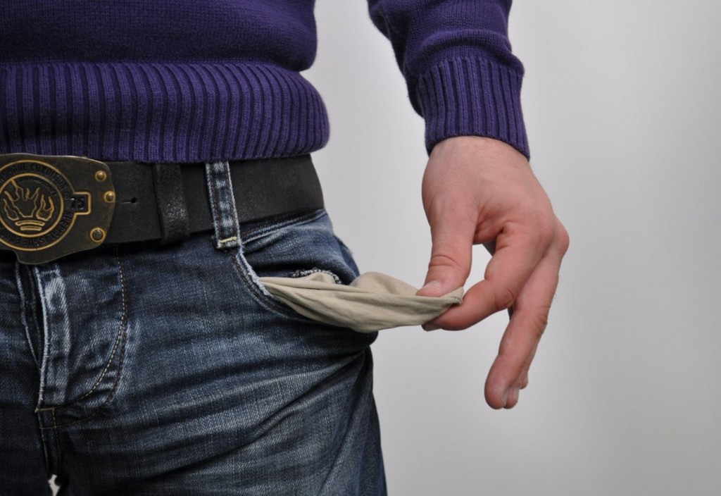 no-money-jeans-money-stockpack-pixabay.jpg no money, jeans, money