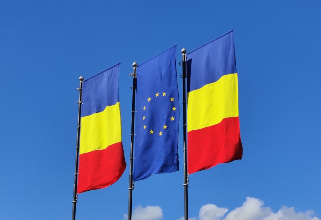 Steaguri Romania Ue Uniunea Eurpeana Aderare Europa Ro Copyright Contactati Www.afaceri.news
