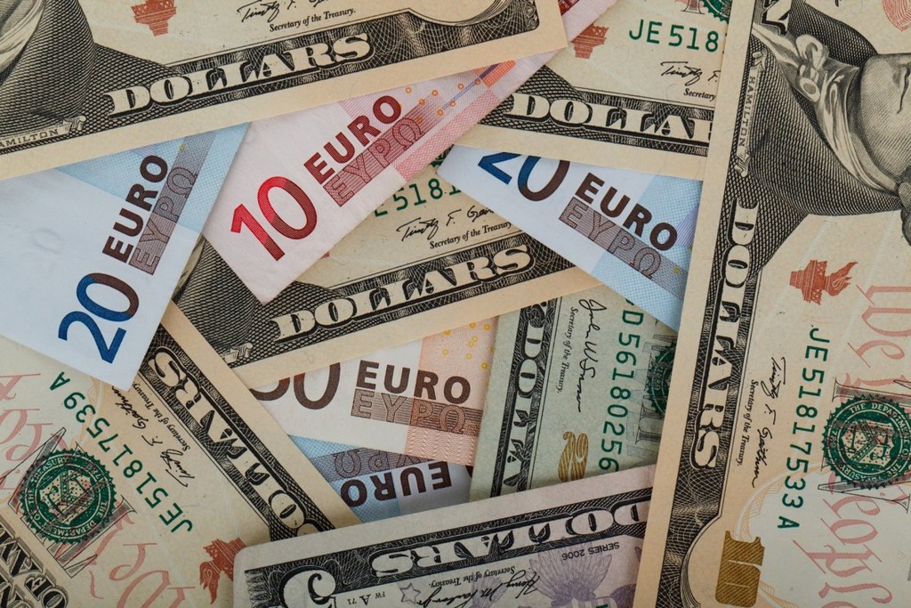 europe-pay-usa-stockpack-pixabay.jpg europe, pay, usa