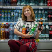 girl, the drinks, supermarket