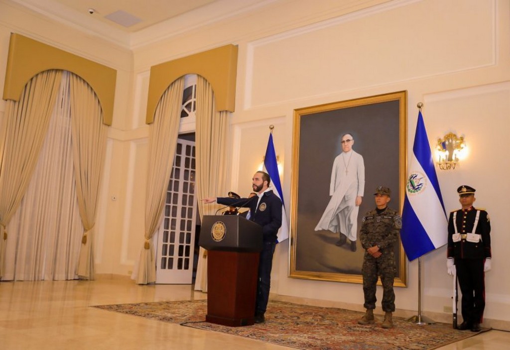 Nayib Bukele Casa Presidencial