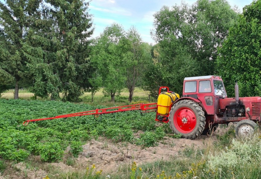 tractor APIA lucrări agricole agricultură Copyright foto contactati info@afaceri.news Tractor Apia Lucrări Agricole Agricultură Copyright Foto Contactati Info@afaceri.news