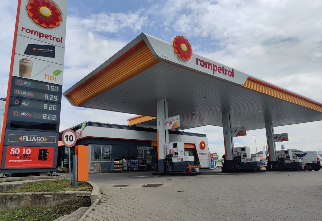 Benzinarie pompa carburant Rompetrol copyright info@afaceri.news
