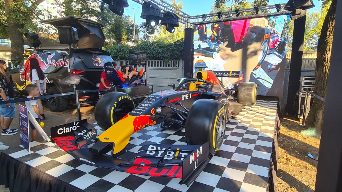 Red Bull Monopost Formula 1 La Untold Copyright Foto Contactati Info@afaceri.news