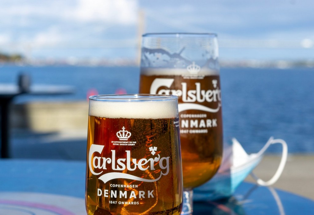 carlsberg-draft-beer-stockpack-unsplash.jpg Carlsberg draft beer