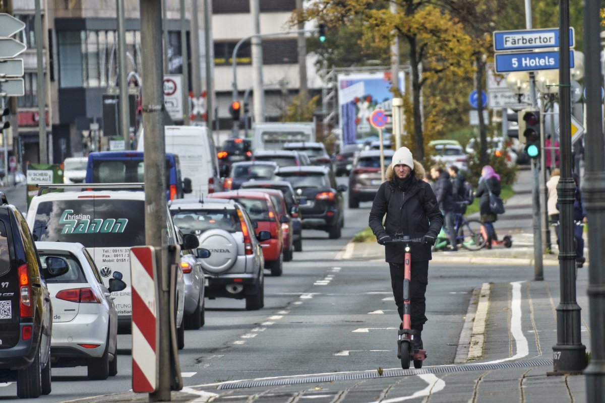 e-scooter-traffic-street-stockpack-pixabay.jpg e-scooter, traffic, street