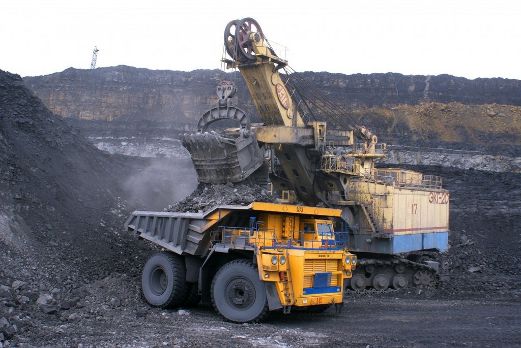 industry-dumper-minerals-stockpack-pixabay.jpg industry, dumper, minerals