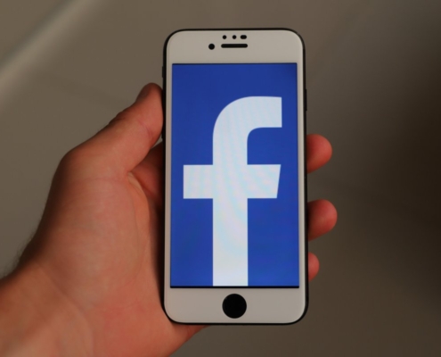 iphone, smartphone, social media