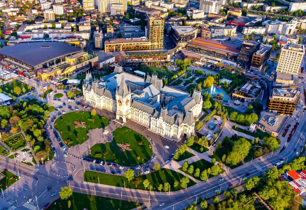 Palas Iasi (1) Palas Iasi (1)