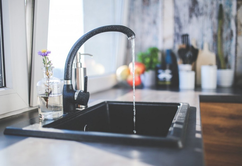 tap-black-faucet-stockpack-pixabay.jpg tap, black, faucet