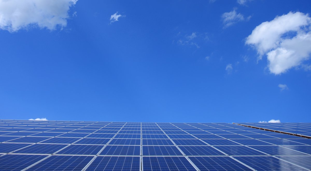 300 sl alternative energy blue sky clouds