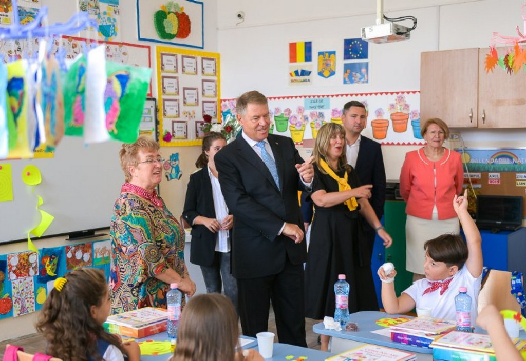Iohannis scoala Iohannis Scoala