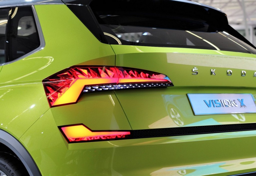 car-skoda-vision-x-auto-show-zagreb-2018-stockpack-pixabay.jpg car, škoda vision x, auto show zagreb 2018