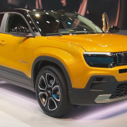 2023_Jeep_Avenger_front_view 2023 Jeep Avenger Front View
