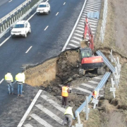 alunecare-de-teren-a10-sebes-turda01 Alunecare De Teren A10 Sebes Turda01