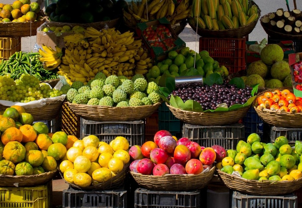fruit-market-farmers-market-stockpack-pixabay.jpg fruit, market, farmer's market