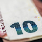 10-euro-bill-stockpack-pexels.jpg 10 euro bill