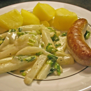 bratwurst-asparagus-potatoes-stockpack-pixabay.jpg bratwurst, asparagus, potatoes