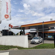 benzinarie Rompetrol pompa carburant Copyright foto Contactati www.AFACERI.news Benzinarie Rompetrol Pompa Carburant Copyright Foto Contactati Www.afaceri.news