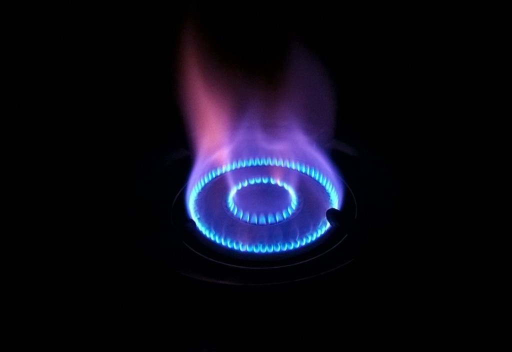 fire-gas-burn-stockpack-pixabay.jpg fire, gas, burn