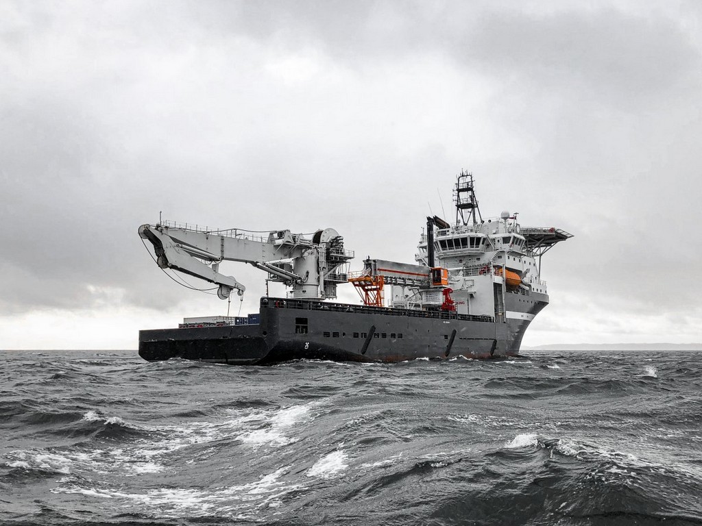 gray-and-black-ship-on-sea-stockpack-pexels.jpg Gray and black ship on sea