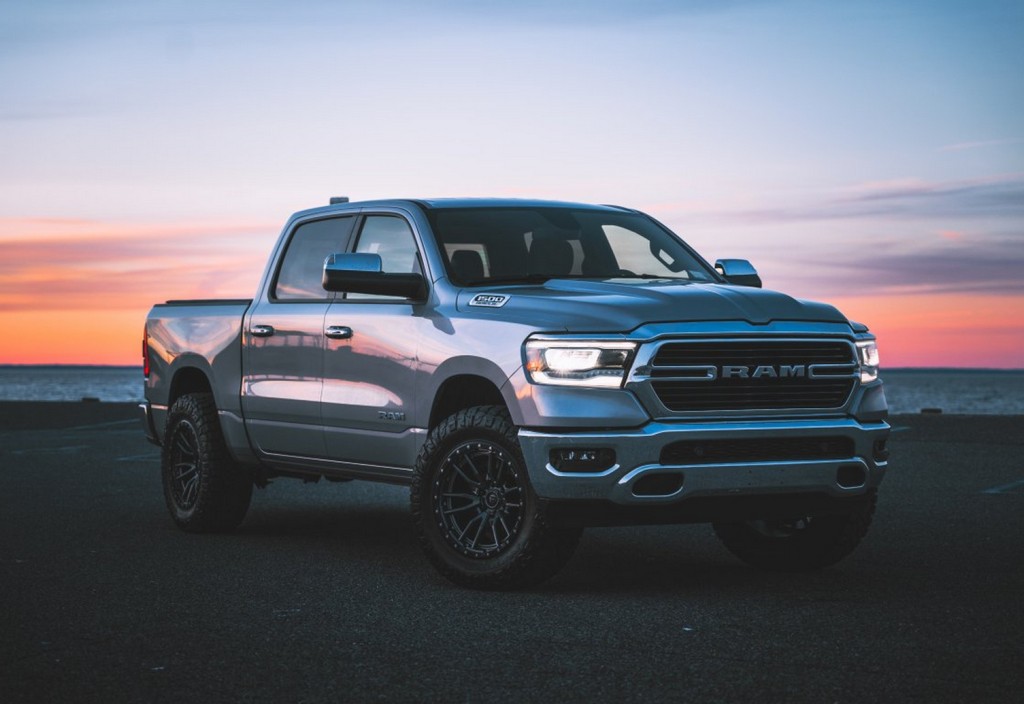was-able-to-photograph-my-truck-during-this-insane-sunset-stockpack-unsplash.jpg was able to photograph my truck during this insane sunset :)