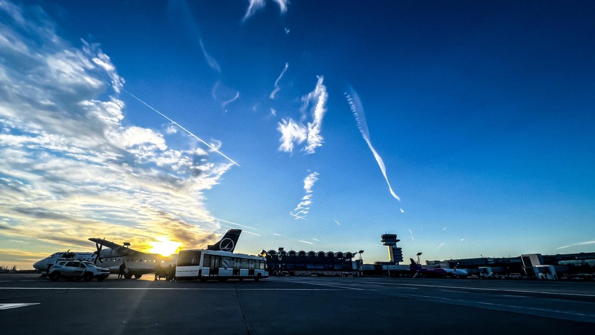 aeroport_otopeni_Dennis_Andrei Aeroport Otopeni Dennis Andrei
