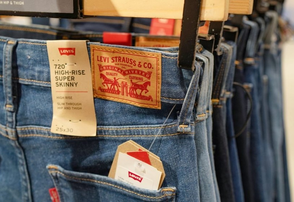 levis Shutterstock Levis E1668548555530