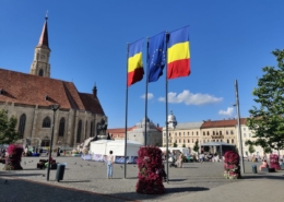 Cluj Napoca Centru Piata Unirii Steag Romania Ue Uniunea Europeana Urban Copyright Foto Contactati Www.afaceri.news