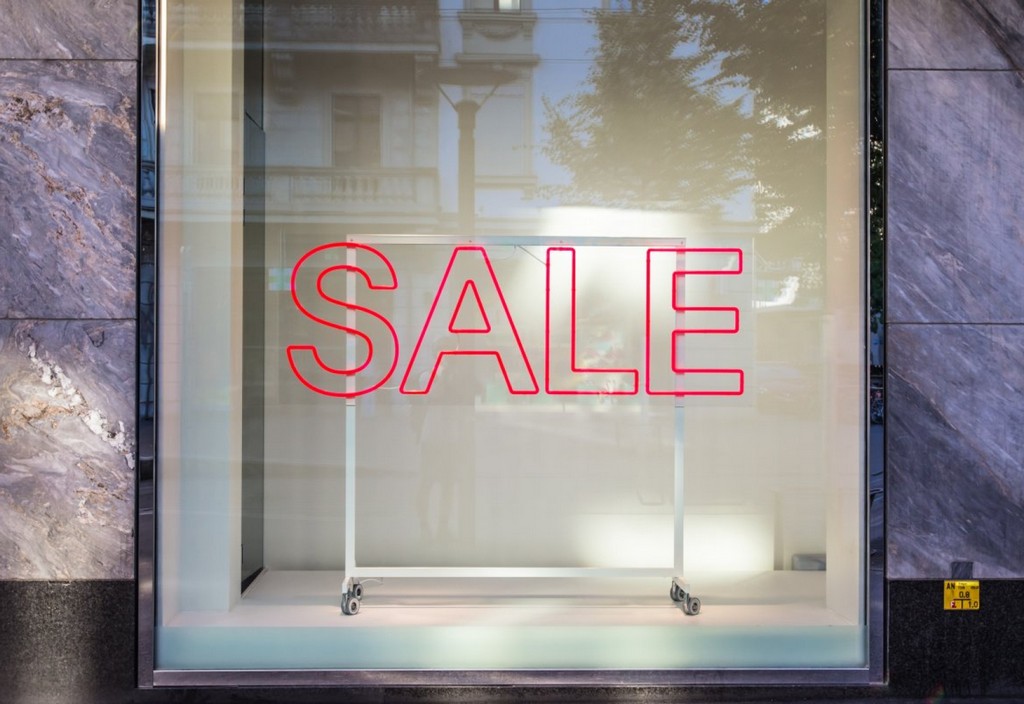 sale-stockpack-unsplash.jpg SALE
