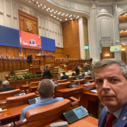 Zoltan Miklos parlament Zoltan Miklos Parlament