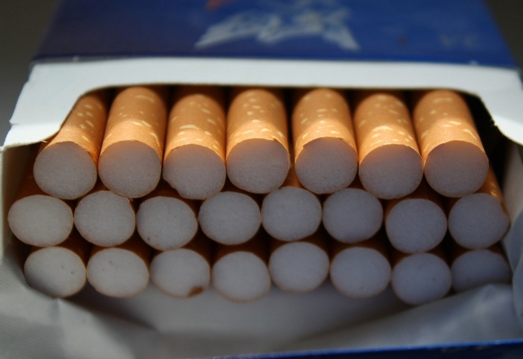 cigarettes-box-cigarette-box-stockpack-pixabay.jpg cigarettes, box, cigarette box