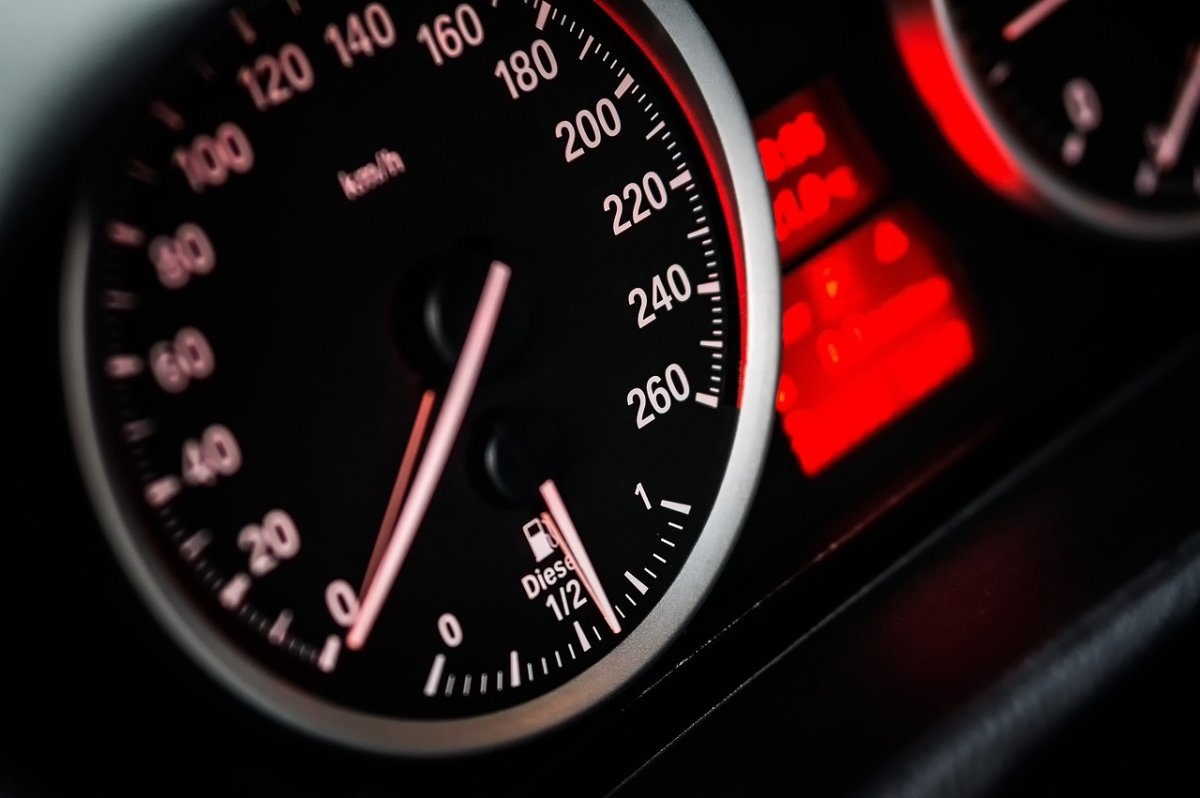 speedometer-dashboard-car-stockpack-pixabay.jpg speedometer, dashboard, car